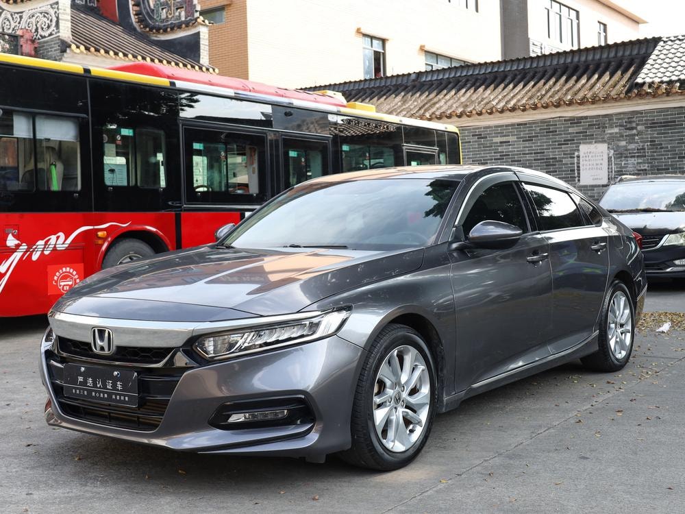 Honda Accord 2018 — фото автомобиля 1