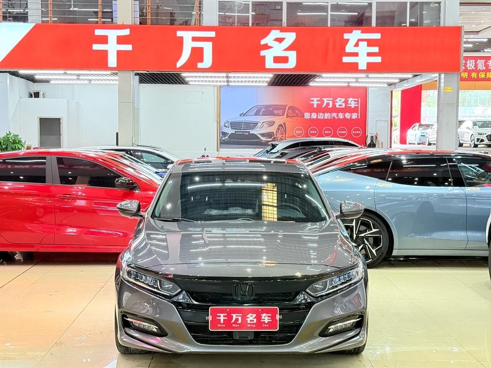 Honda Accord 2018 — фото автомобиля 1
