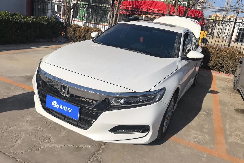 Honda Accord 2018 — фото автомобиля 1