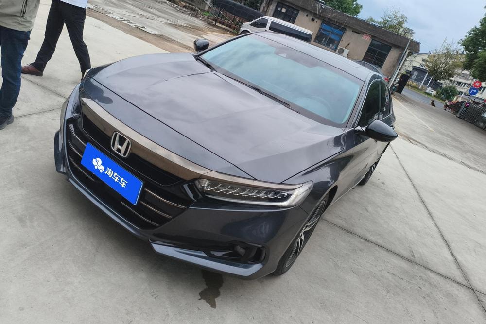 Honda Accord 2022 — фото автомобиля