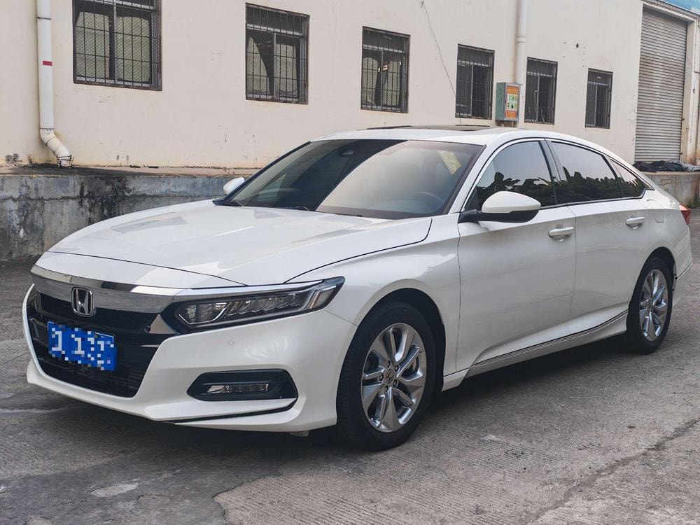 Honda Accord 2018 — фото автомобиля 1