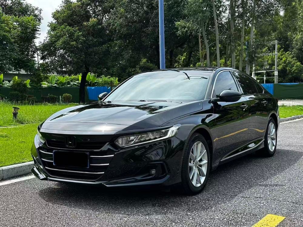 Honda Accord 2022 — фото автомобиля 1