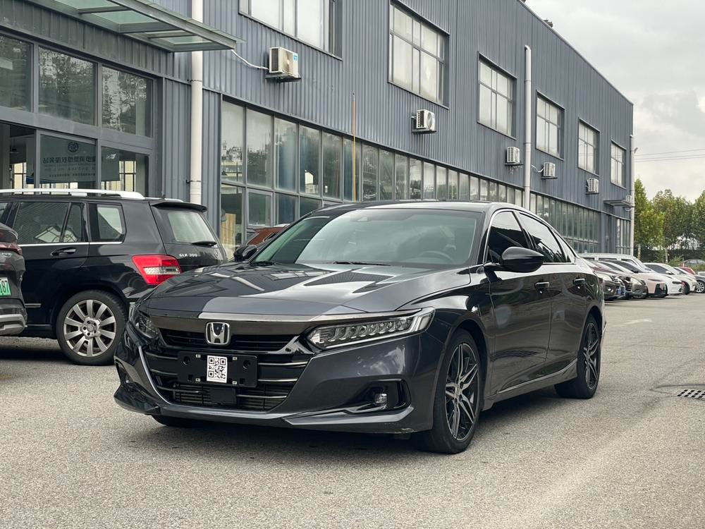 Honda Accord 2022 — фото автомобиля 1