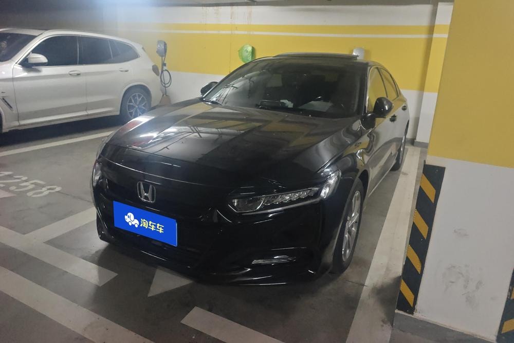 Honda Accord 2018 — фото автомобиля 1