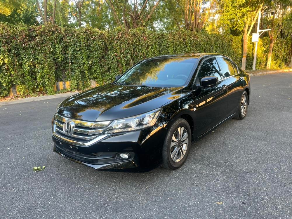 Honda Accord 2014 — фото автомобиля