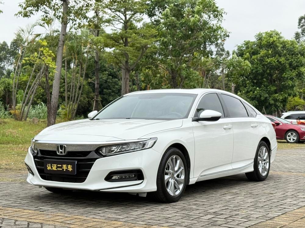 Honda Accord 2018 — фото автомобиля 1