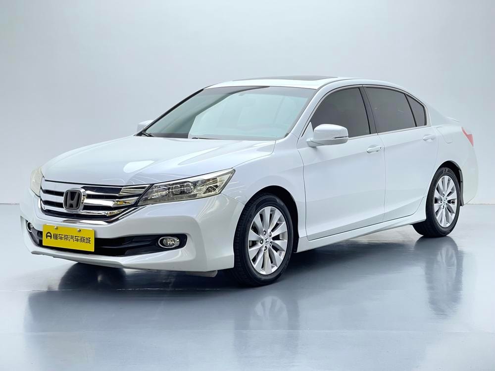 Honda Accord 2014 — фото автомобиля 1