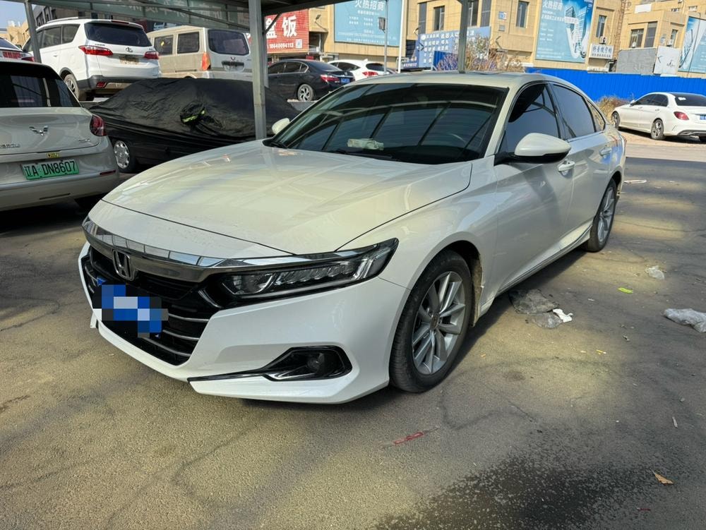 Honda Accord 2022 — фото автомобиля
