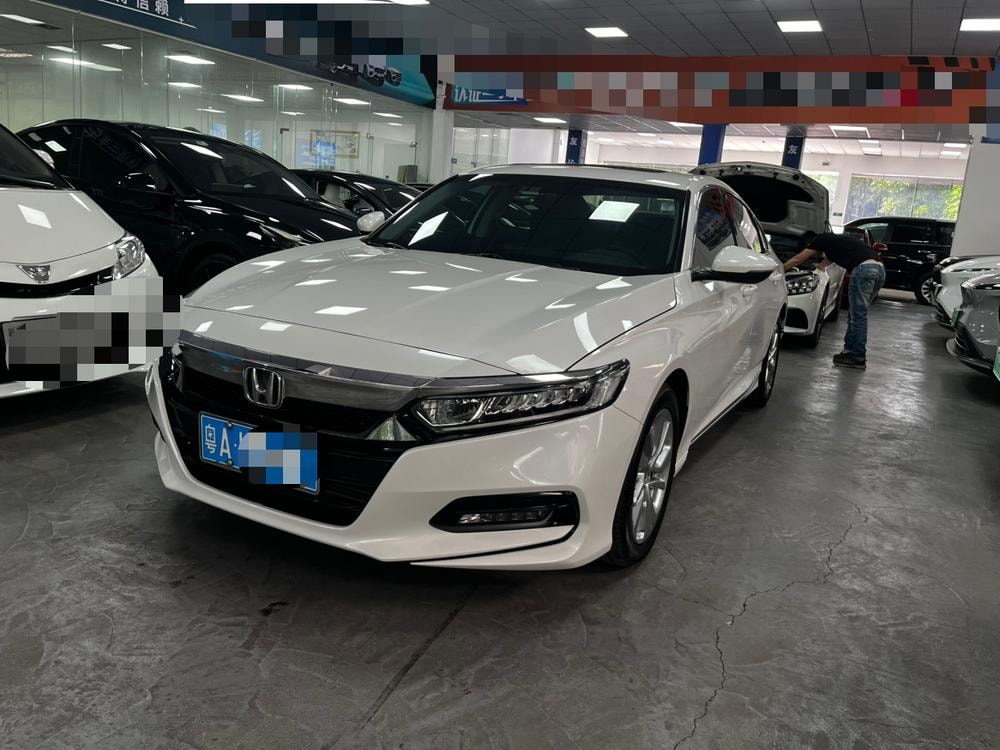 Honda Accord 2018 — фото автомобиля 1