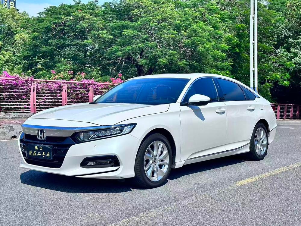 Honda Accord 2018 — фото автомобиля 1