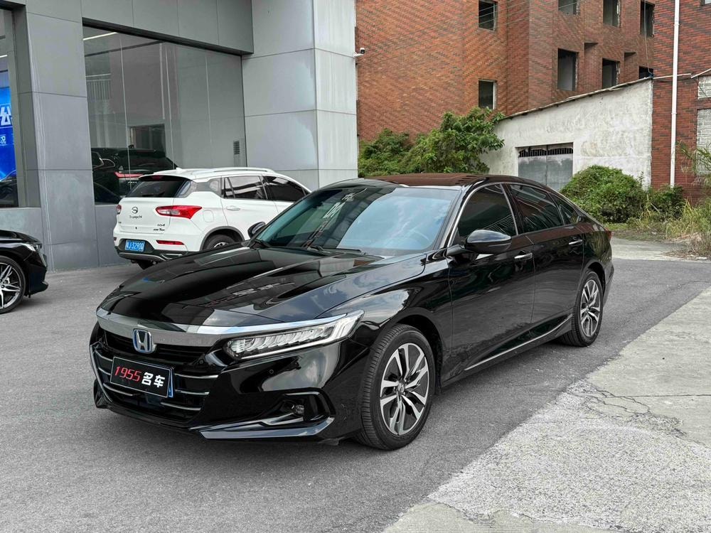 Honda Accord 2022 — фото автомобиля