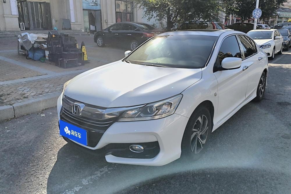 Honda Accord 2016 — фото автомобиля