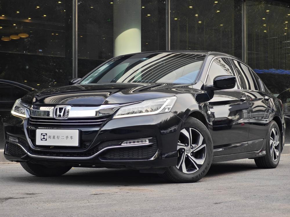 Honda Accord 2016 — фото автомобиля