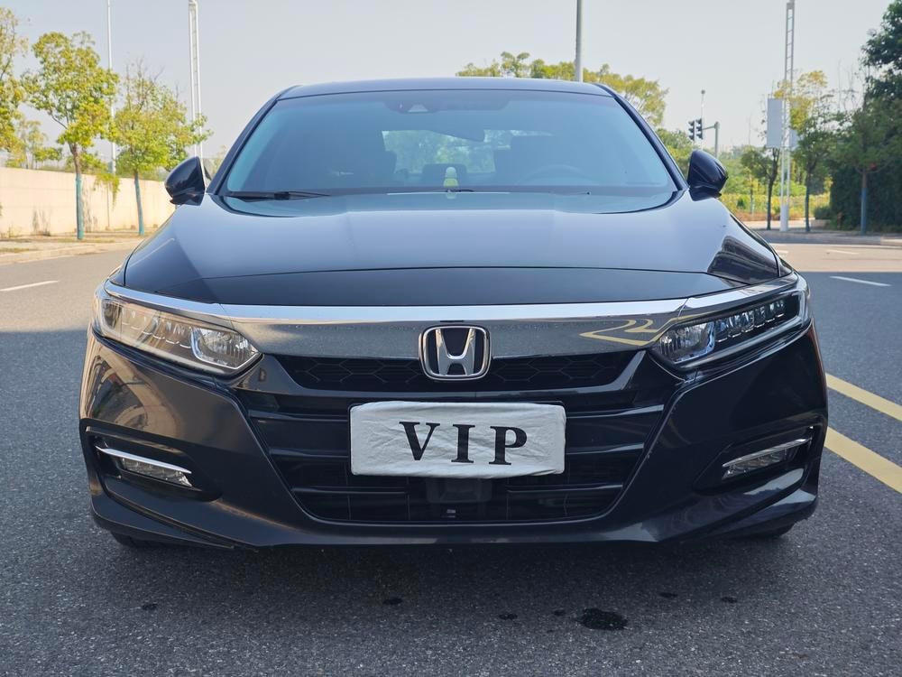 Honda Accord 2018 — фото автомобиля 1