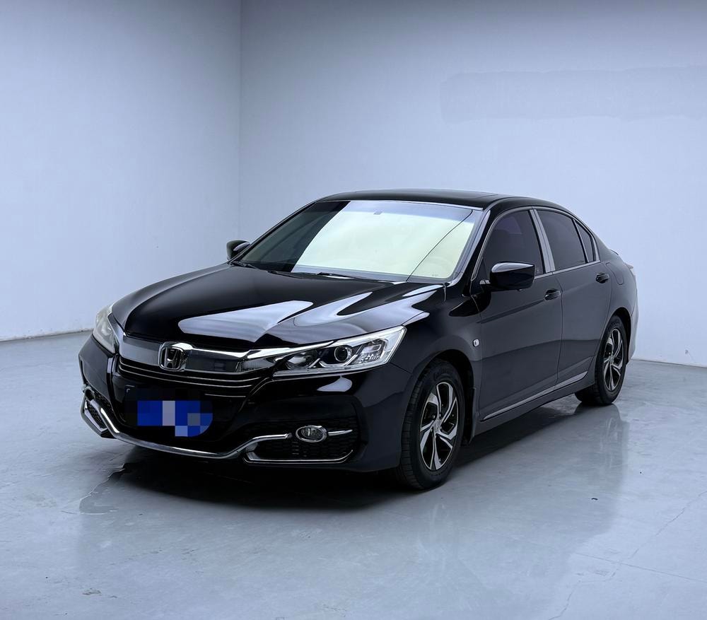 Honda Accord 2016 — фото автомобиля