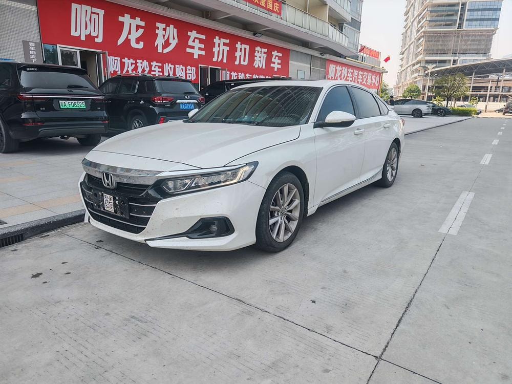Honda Accord 2022 — фото автомобиля