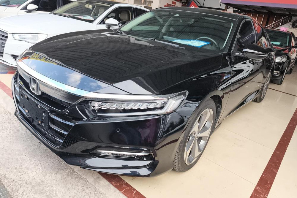 Honda Accord 2018 — фото автомобиля
