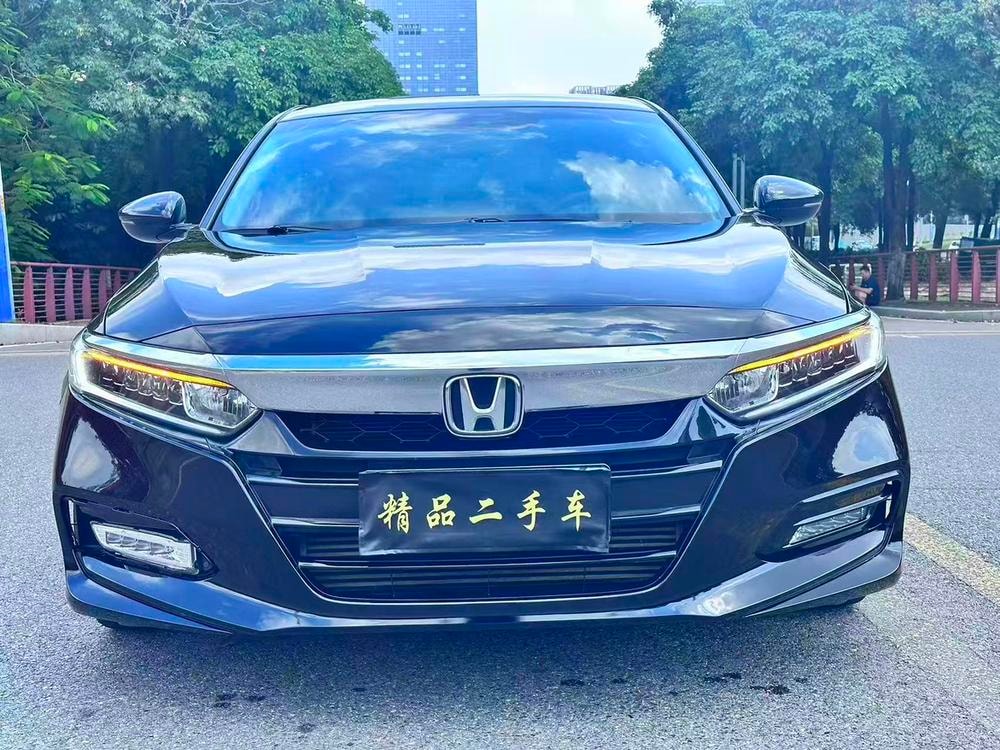 Honda Accord 2018 — фото автомобиля