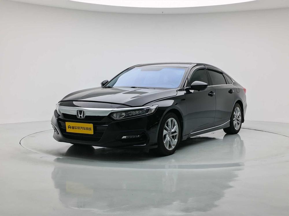 Honda Accord 2018 — фото автомобиля
