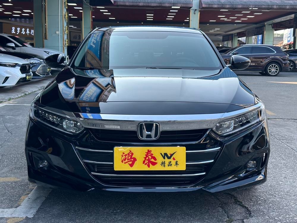 Honda Accord 2022 — фото автомобиля