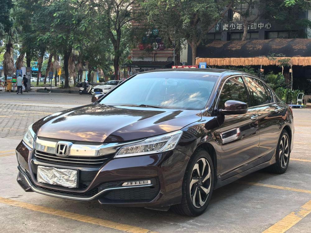 Honda Accord 2016 — фото автомобиля