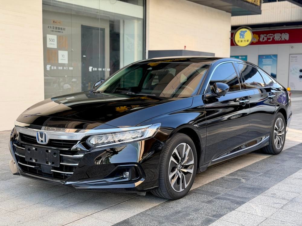 Honda Accord 2022 — фото автомобиля