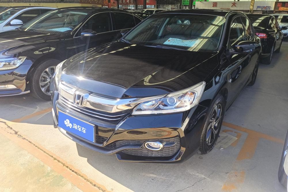 Honda Accord 2016 — фото автомобиля