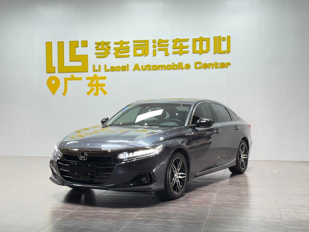 Honda Accord 2022 — фото автомобиля