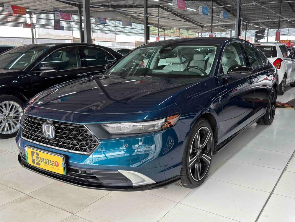 Honda Accord PHEV 2023 — фото автомобиля