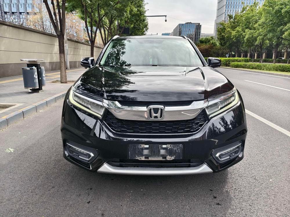 Honda Avancier 2017 — фото автомобиля 1