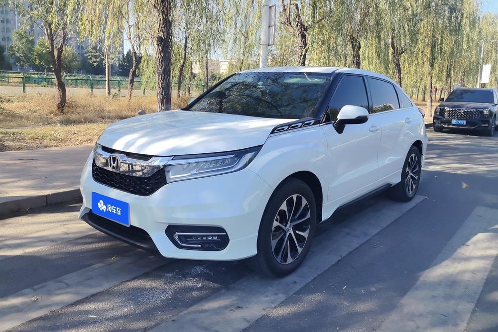 Honda Avancier 2017 — фото автомобиля 1