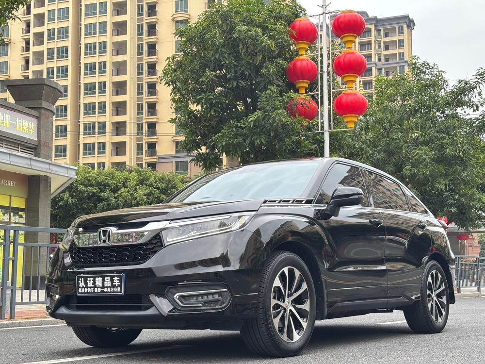 Honda Avancier 2019 — фото автомобиля 1