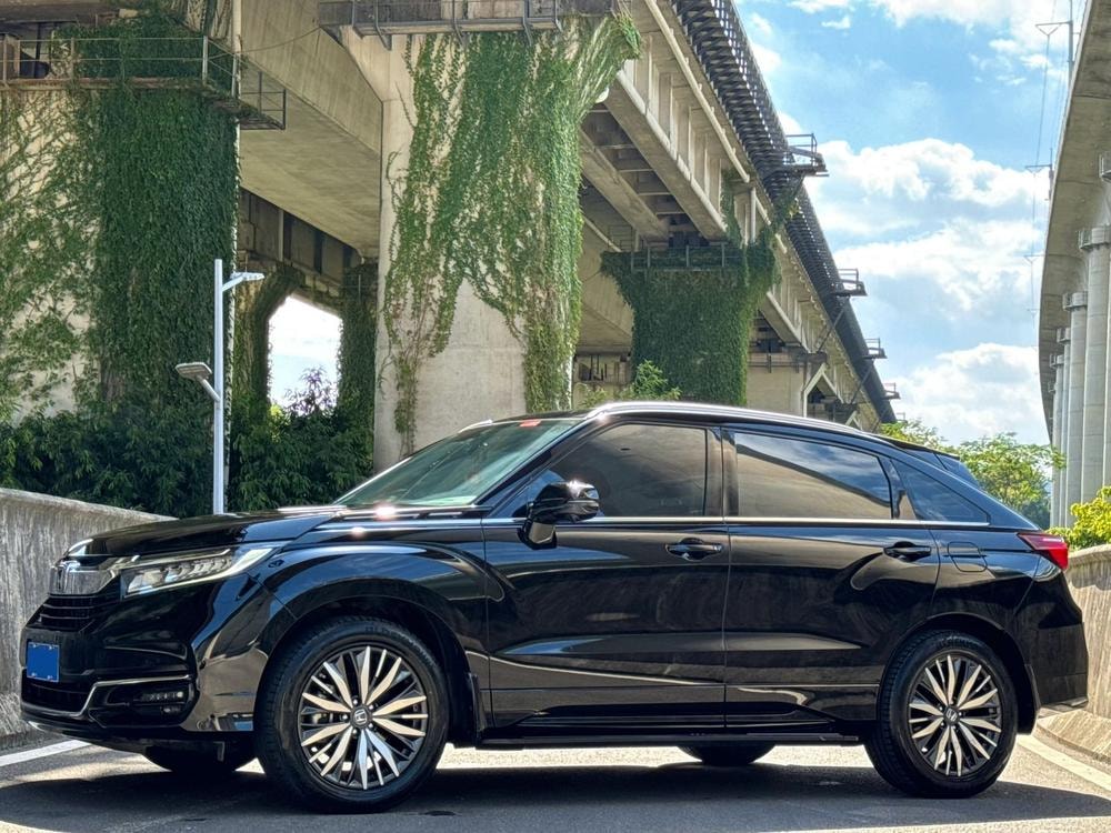 Honda Avancier 2020 — фото автомобиля 1