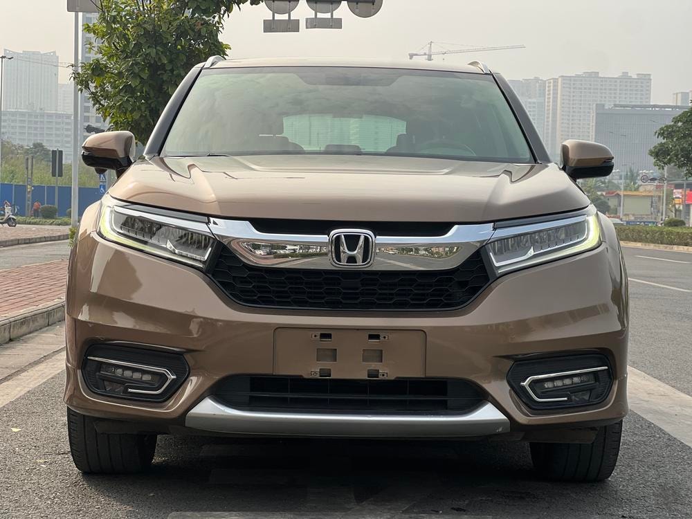 Honda Avancier 2017 — фото автомобиля 1