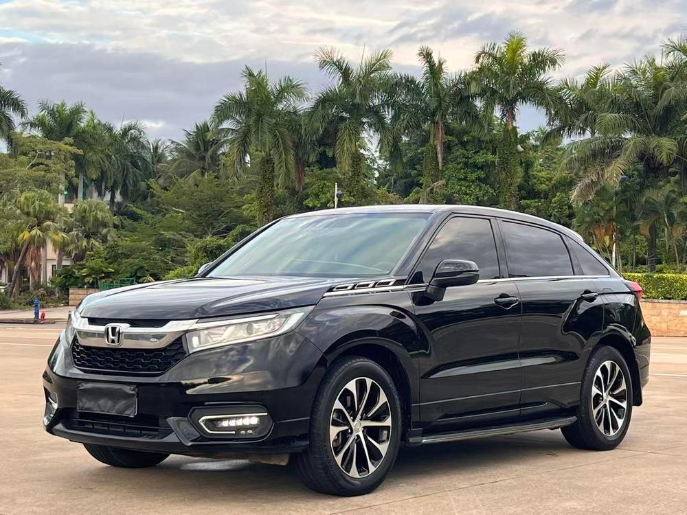 Honda Avancier 2017 — фото автомобиля