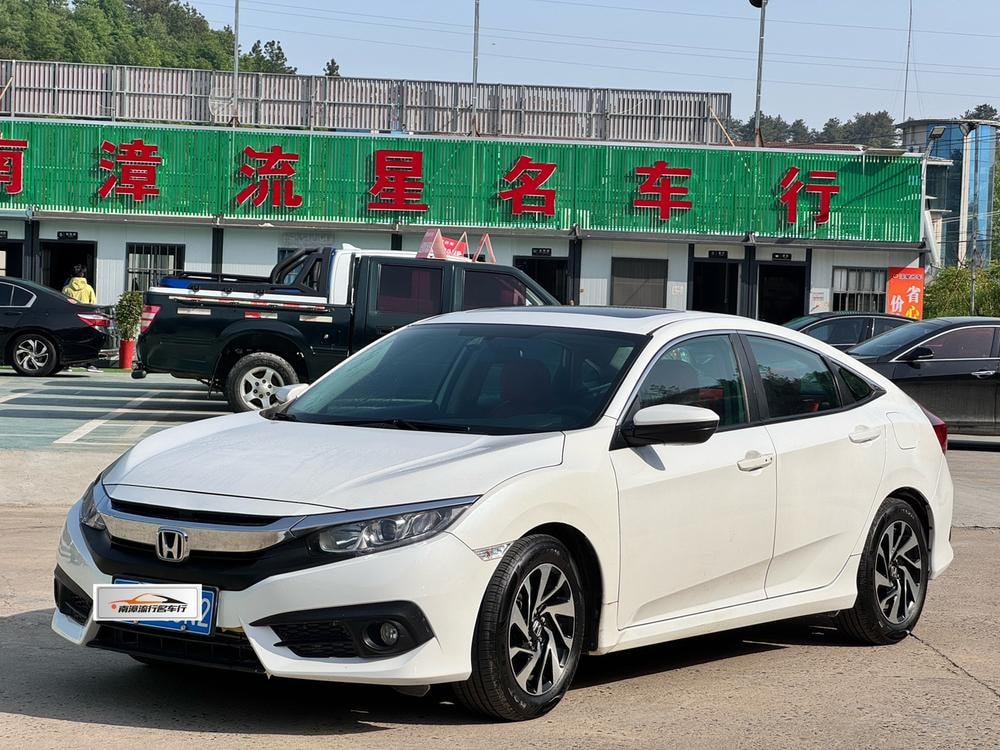 Honda Civic 2016 — фото автомобиля