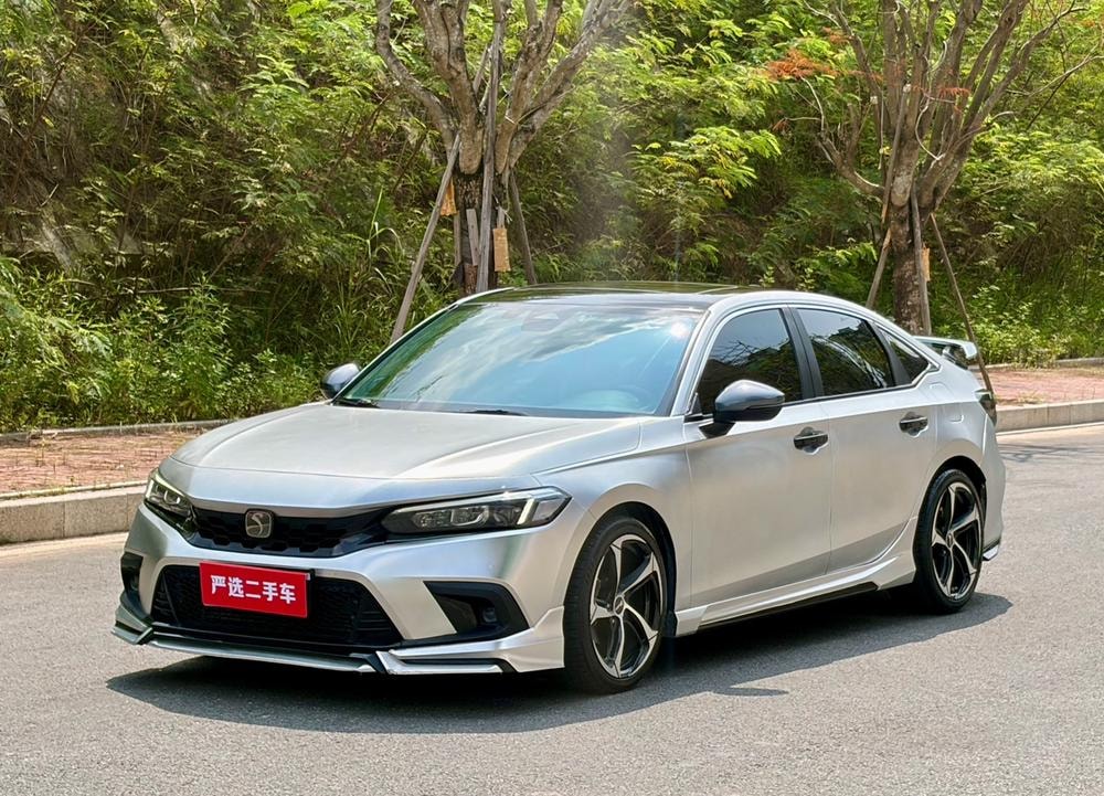 Honda Civic 2023 — фото автомобиля 1