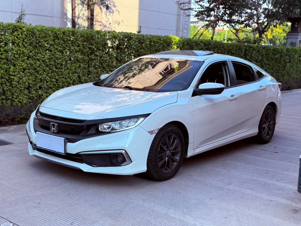 Honda Civic 2019 — фото автомобиля