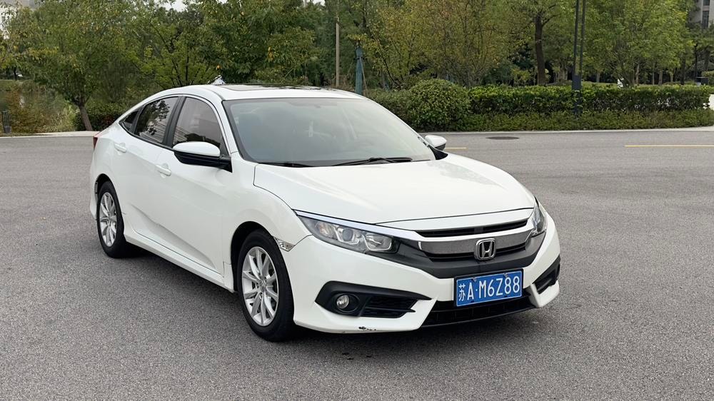Honda Civic 2016 — фото автомобиля