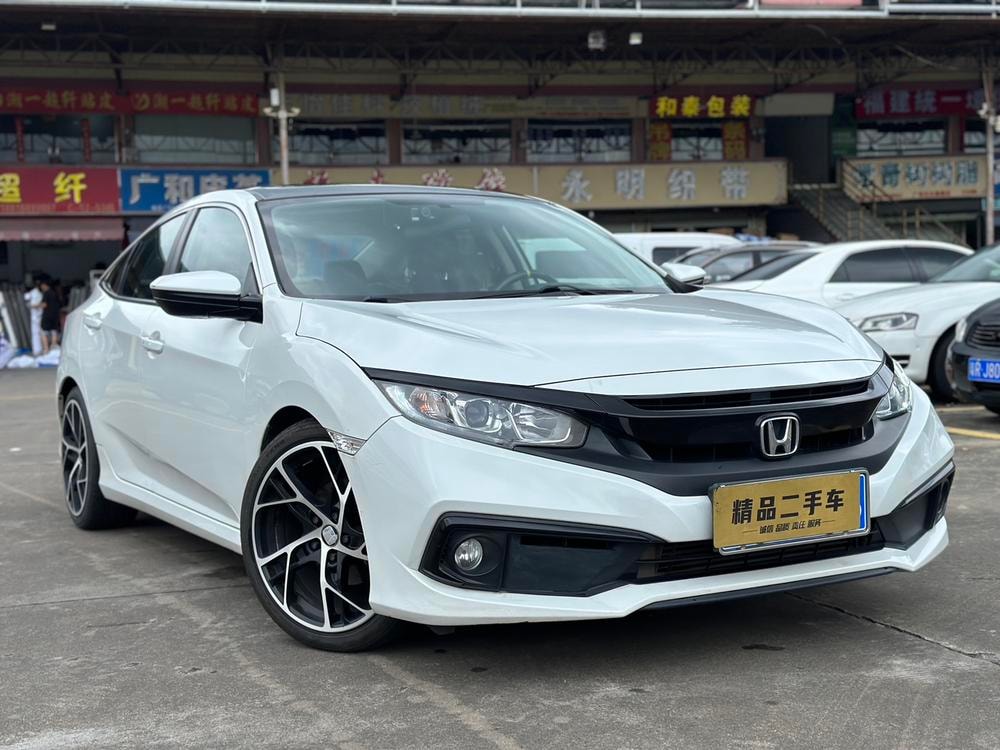 Honda Civic 2019 — фото автомобиля