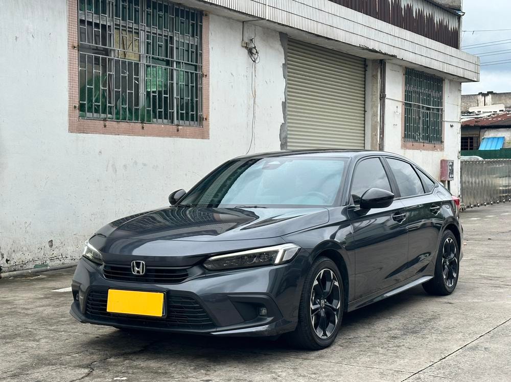 Honda Civic 2022 — фото автомобиля 1
