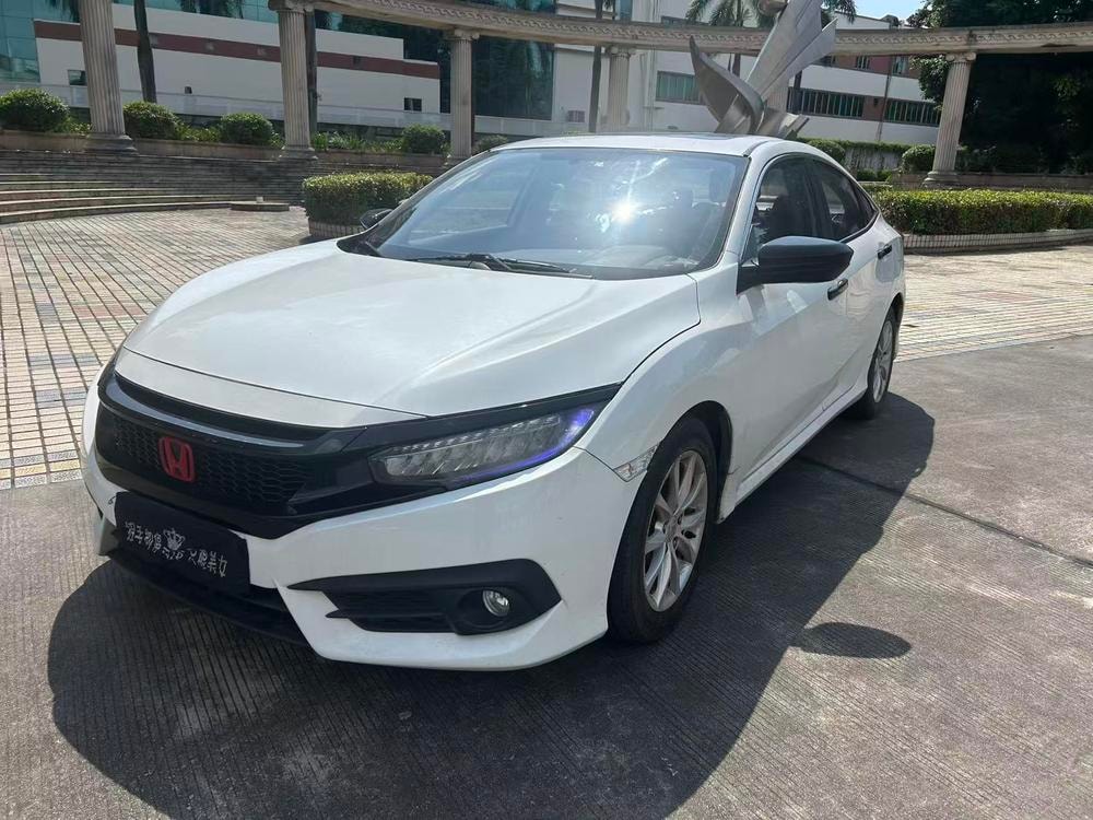 Honda Civic 2016 — фото автомобиля