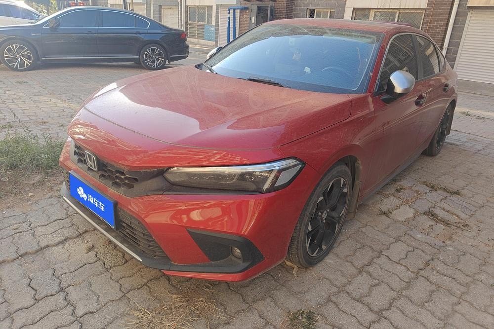 Honda Civic 2023 — фото автомобиля 1