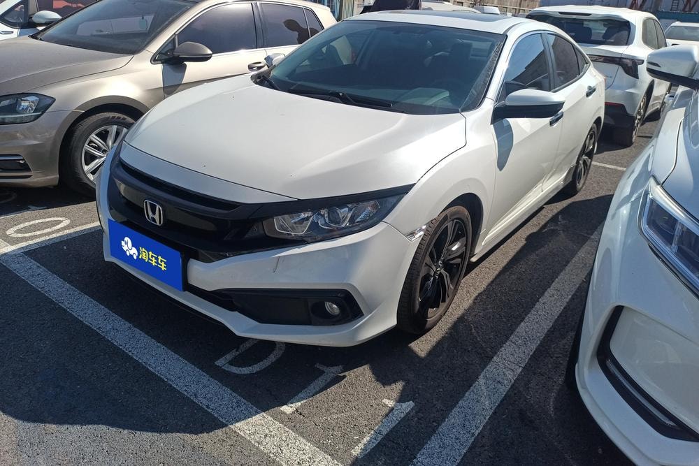 Honda Civic 2019 — фото автомобиля