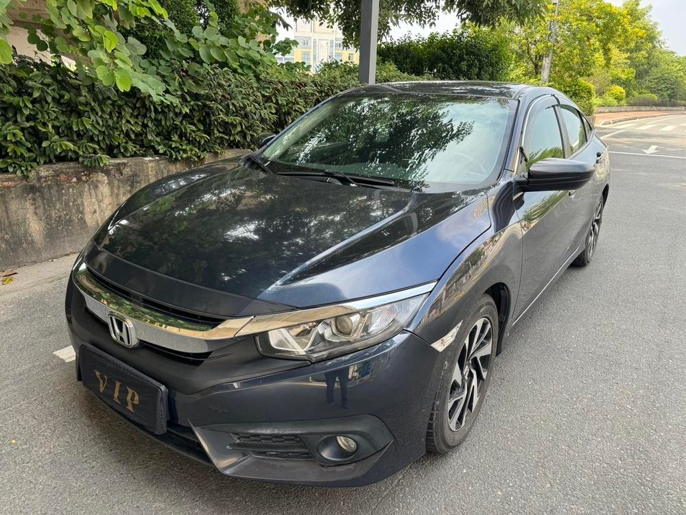 Honda Civic 2016 — фото автомобиля