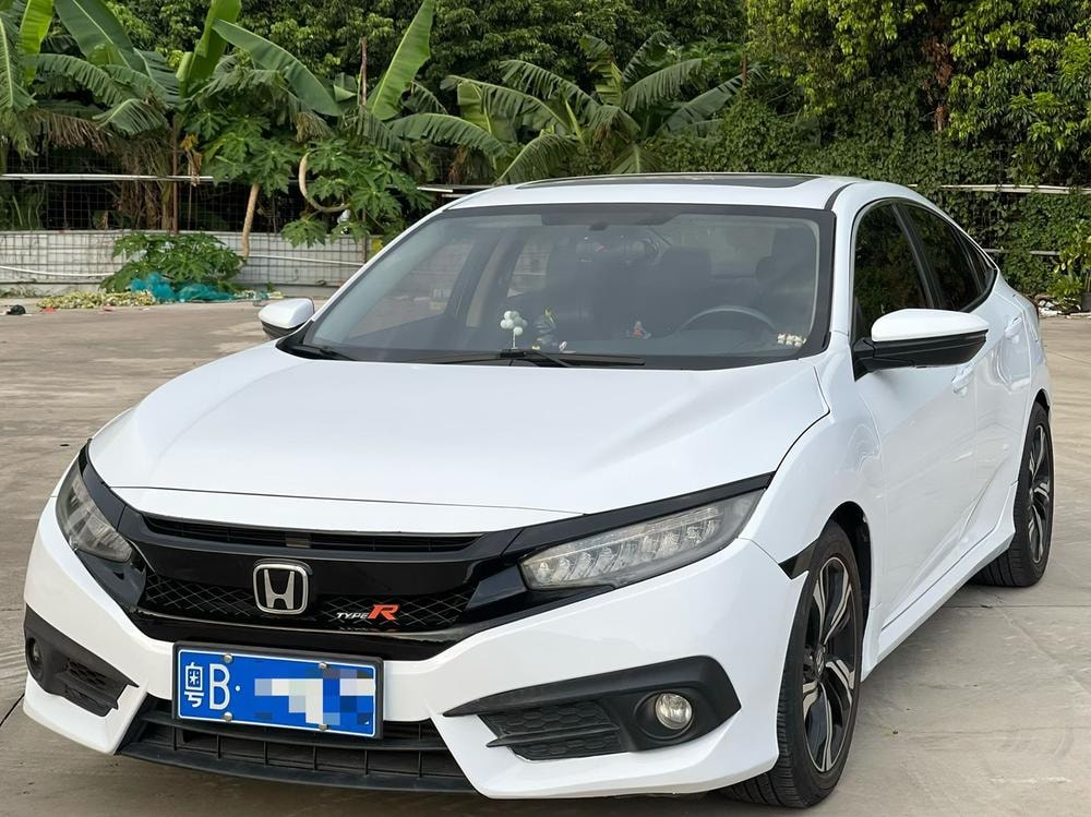 Honda Civic 2016 — фото автомобиля 1
