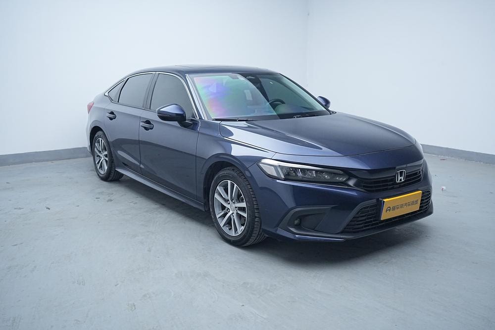 Honda Civic 2023 — фото автомобиля 1