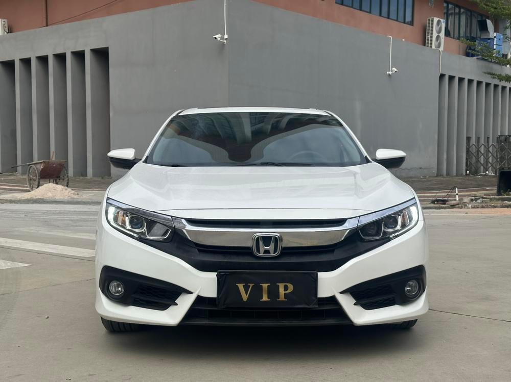 Honda Civic 2016 — фото автомобиля 1