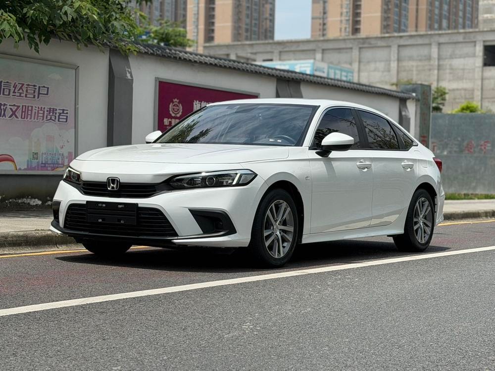 Honda Civic 2022 — фото автомобиля 1