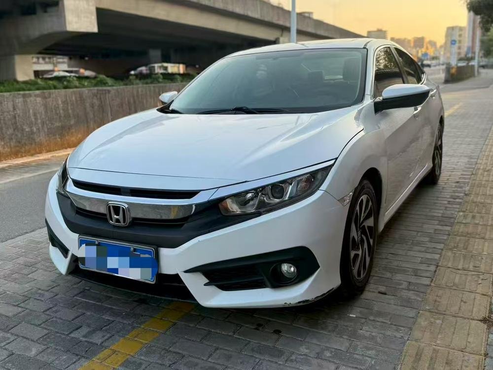 Honda Civic 2016 — фото автомобиля